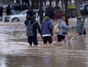 西班牙当局报告洪水造成多人死亡